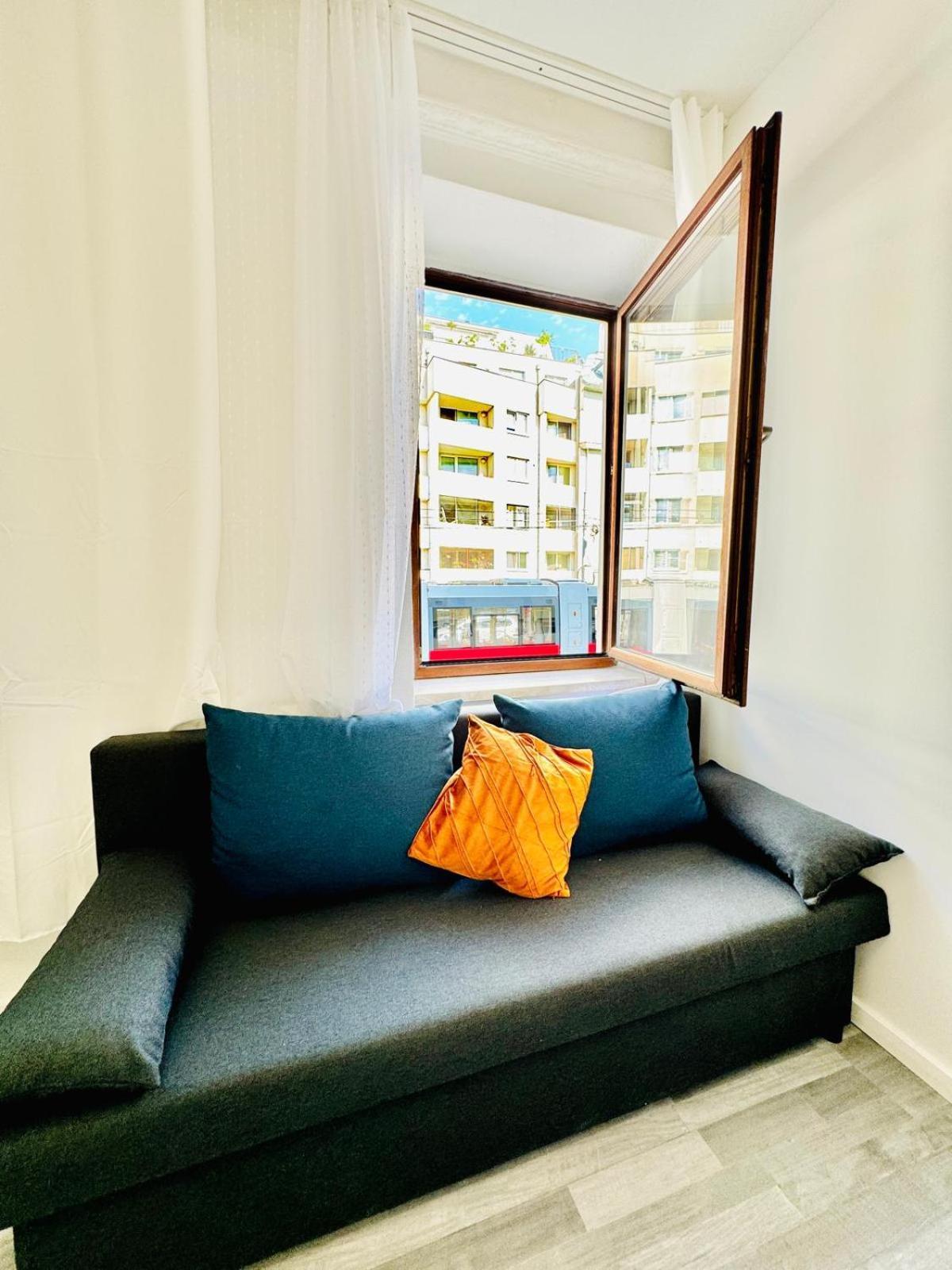 Very Spacious For Up To 7p With Great Location Wien