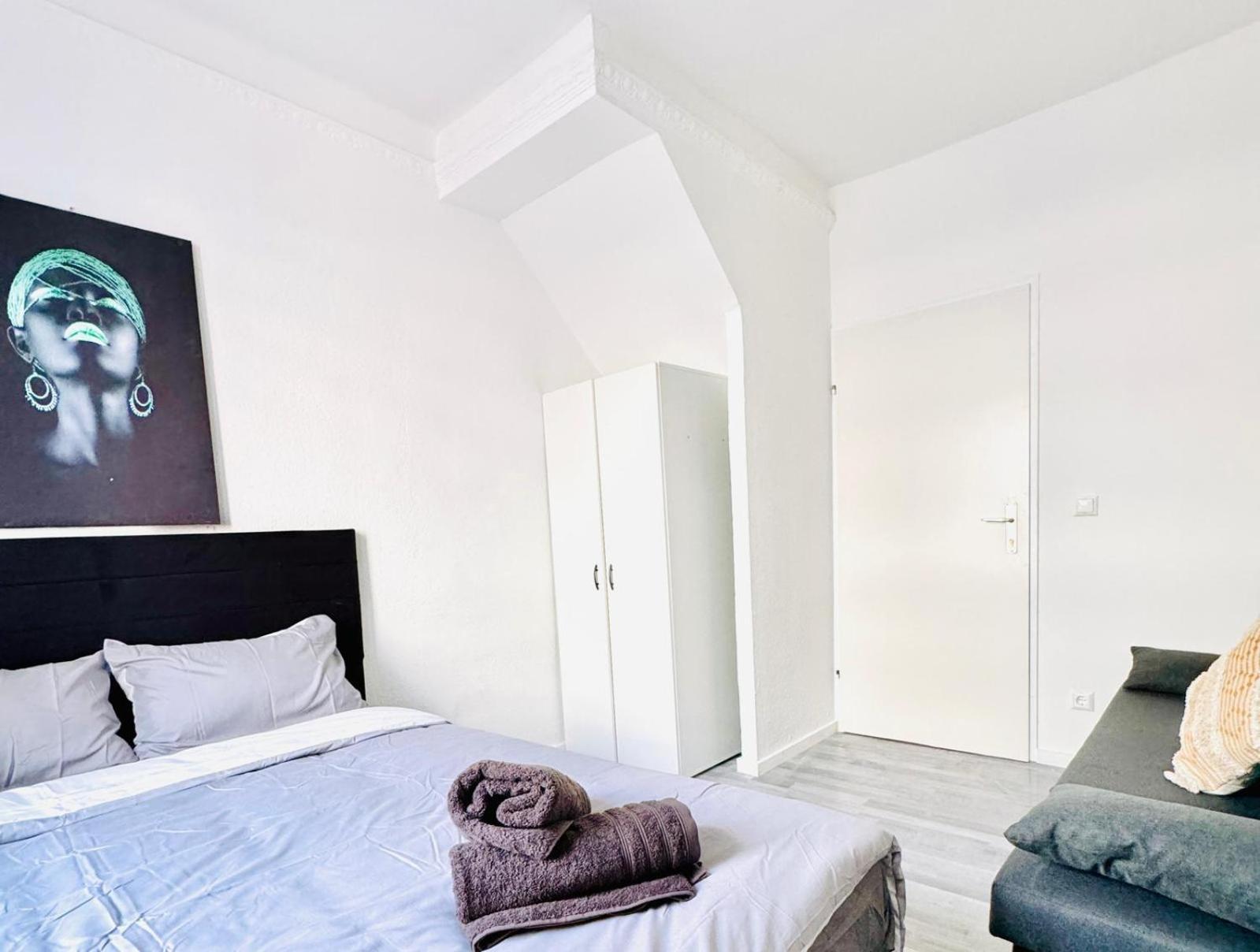 Very Spacious For Up To 7p With Great Location Wien